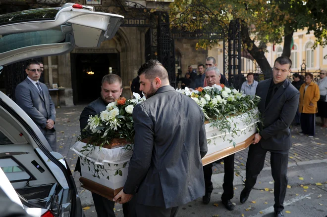 Zadnje počivališče novinarke bo v njenem rojstnem kraju Ruse. FOTO: Reuters