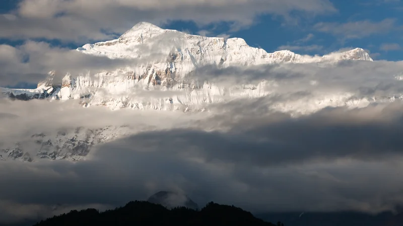 Fotografija: Gora Gurja je zahtevala devet življenj. FOTO: Shutterstock