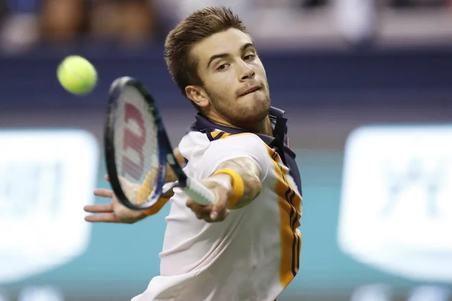 Borna Čorić bo na jutrišnji novi lestvici ATP visoko kot še nikoli. FOTO: Aly Song/Reuters