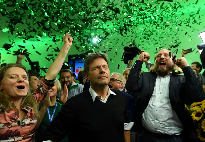 Voditelji Zelenih &ndash; na fotografiji z leve Henrike Hahn, Robert Habeck in Anton Hofreiter &ndash; so odločni, dinamični, takšni, kot si želijo nemški volivci. Foto: Reuters
