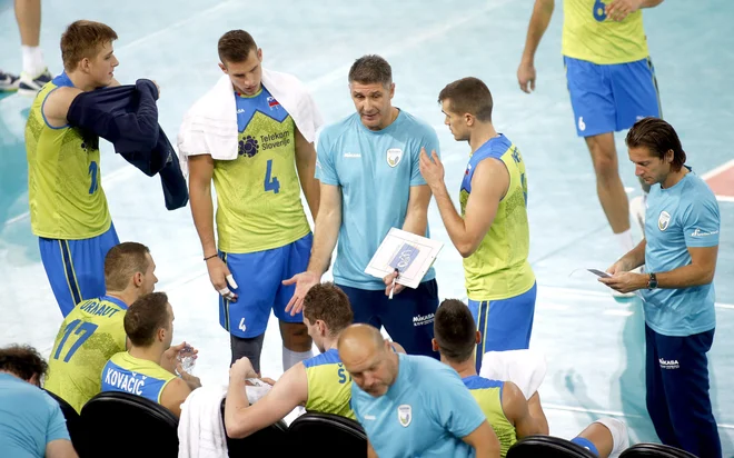 Slovenski odbojkarji so po novem prvenstvo končali na 12. mestu. FOTO: Roman Šipić/Delo