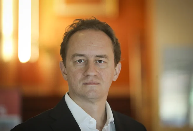 Mario Holzner, ekonomist: &raquo;Posojila Kitajcev in Evropejcem za infrastrukturo lahko povzročijo dolžniške kreize na Balkanu.&laquo; FOTO Jože Suhadolnik