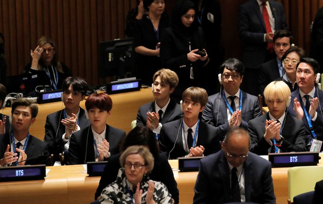Pevci so prvi predstavniki K-popa, korejske pop glasbe, ki so bili povabljeni na sedež Združenih narodov. Septembra so imeli govor ob predstavitvi Unicefovega svetovnega partnerstva na zasedanju generalne skupščine. FOTO: Reuters