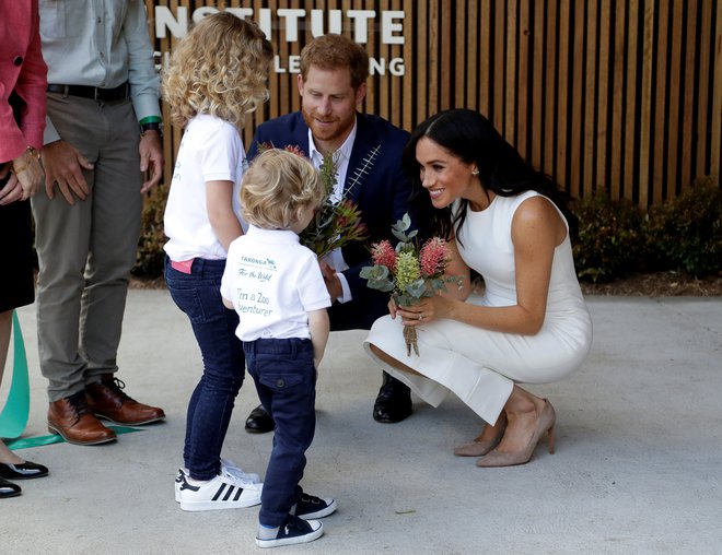 Princ Harry in Meghan bosta spomladi prihodnje leto tudi sama postala starša. FOTO: Reuters