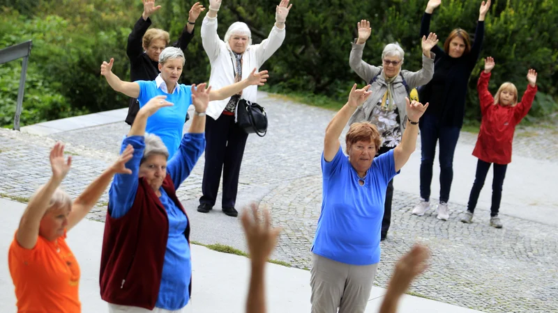 Fotografija: Utrinek iz letošnjega sprehoda za spomin v Ljubljani. Foto: Roman Šipić
