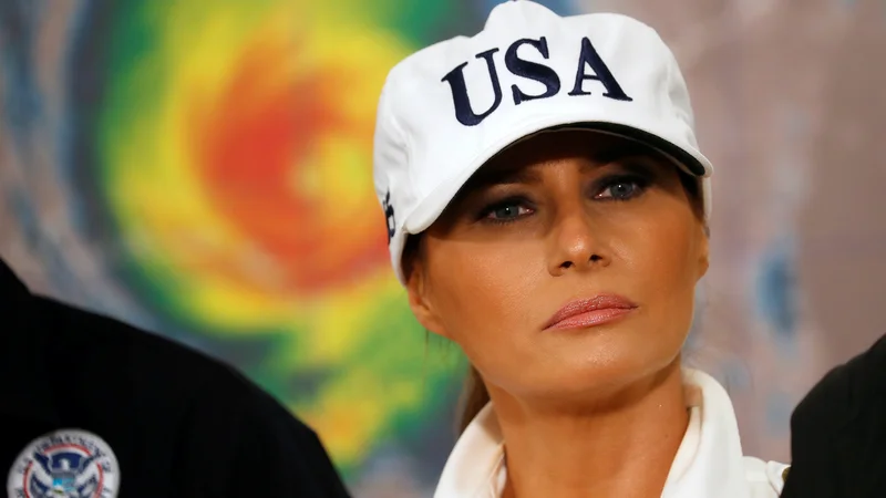 Fotografija: Letalo Melanie Trump je moralo zasilno pristati. FOTO: Reuters