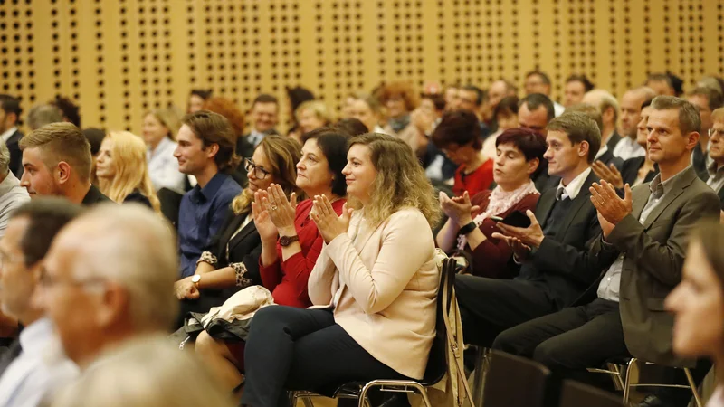 Fotografija: Trgovina ima v krožnem gospodarstvu pomembno vlogo, so ugotavljali na strateški konferenci o trgovini. FOTO Leon Vidic/Delo