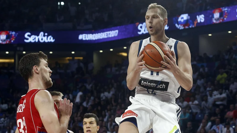Fotografija: Slovenski reprezentant Jaka Blažič je prispeval viden delež k zmagi Barcelone proti Bayernu.
FOTO: Blaž Samec/Delo
