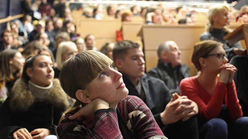 Fotografija: Nekaterim fakultetam primanjkuje mladih raziskovalcev. FOTO: Tomi Lombar/Delo