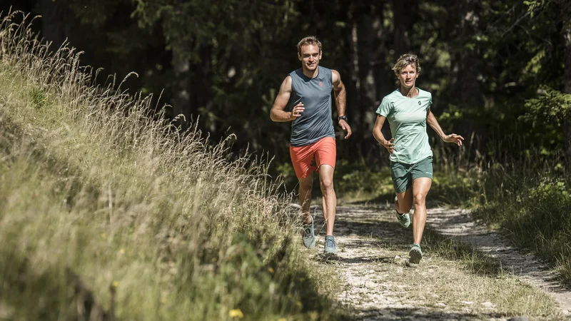 Fotografija: Poleti je dan najdaljši, časa za vadbo pa imamo pogosto najmanj. FOTO: Arhiv proizvajalca Scott