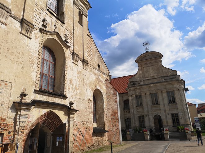 Frančiškanski samostanom iz 14. stoletja, je posodil podobo bolnišnici v Berlinu, kjer so zdravili domnevno princeso Anastazijo<br />
FOTO: Marko Gams