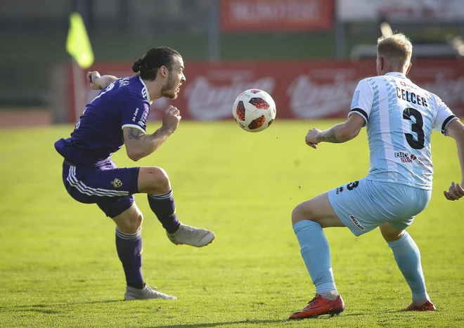 Vijolični so nadaljevali zmagoviti ples. FOTO: Jože Suhadolnik/Delo