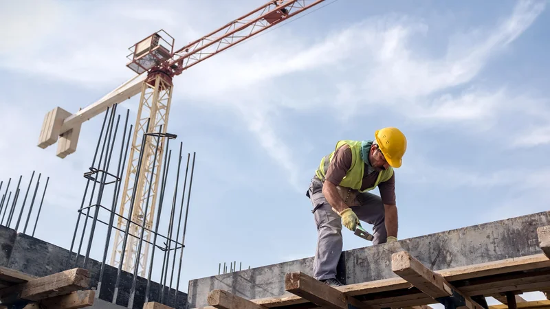 Fotografija: Denar se lahko porabi za urejanje stanovanjske infrastrukture. FOTO: Getty Images/istockphoto