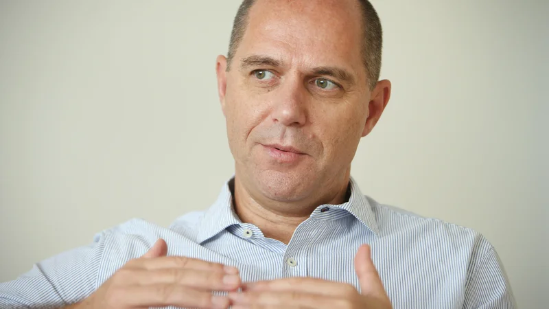 Fotografija: Jože P. Damijan bi lahko bil po našem včerajšnjem preverjanju deležen podpore petih parlamentarnih strank pri imenovanju za novega guvernerja Banke Slovenije. »To je zanimiva funkcija,« je redkobeseden po pogovorih z nekaterimi od njih.