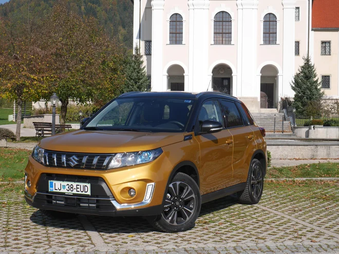 Suzuki vitara je prenovljena. Ni več dizelskega pogona, pač pa je prenovljena bencinska ponudba. Foto Boštjan Okorn