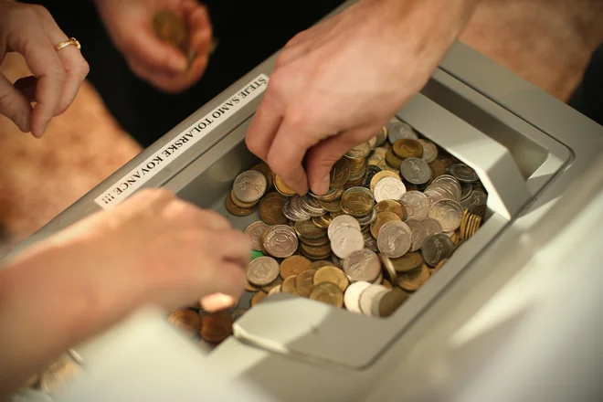 Banka Slovenije samo še nekaj dni menja tolarske kovance. Ljubljana, Slovenija 28.decembra 2016.
[denar,kovanci,tolarji,menjava valute,valute,Banka Slovenije]