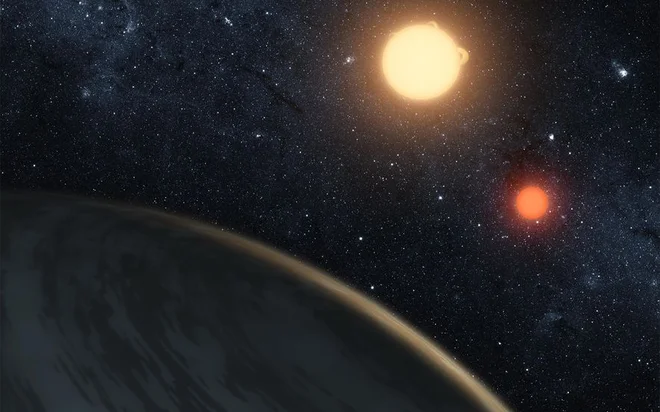 Kepler je odkril nekatere svetove, ki smo si jih le domišljali. Kepler-16b kroži okoli dveh zvezd, zato se ga je hitro prijela primerjava s planetom Tatooine. A tem se podobnost z domačim planetom Luka Skywalkerja prvazprav tudi konča, saj ni primeren za