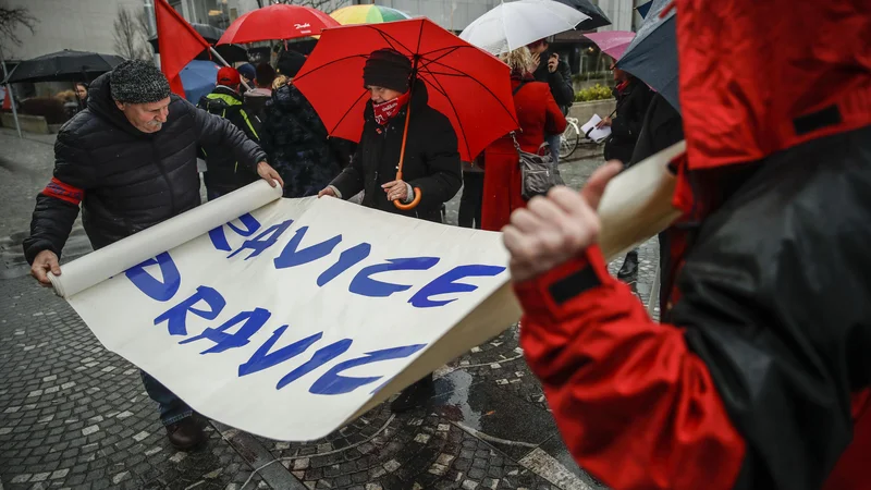 Dokončni kolaps avtoritete človekovih pravic bi nas vrnil v duhovno situacijo tridesetih let 20. stoletja. Z vsemi posledicami, ki sodijo zraven. FOTO: Uroš Hočevar