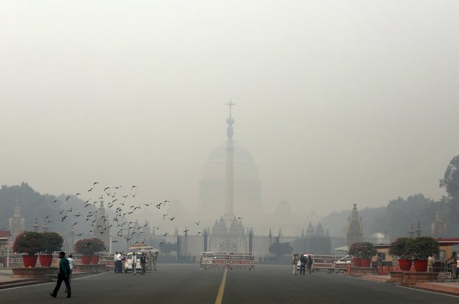 Novembra in decembra se kakovost zraka močno poslabša. FOTO: Anushree Fadnavis/Reuters