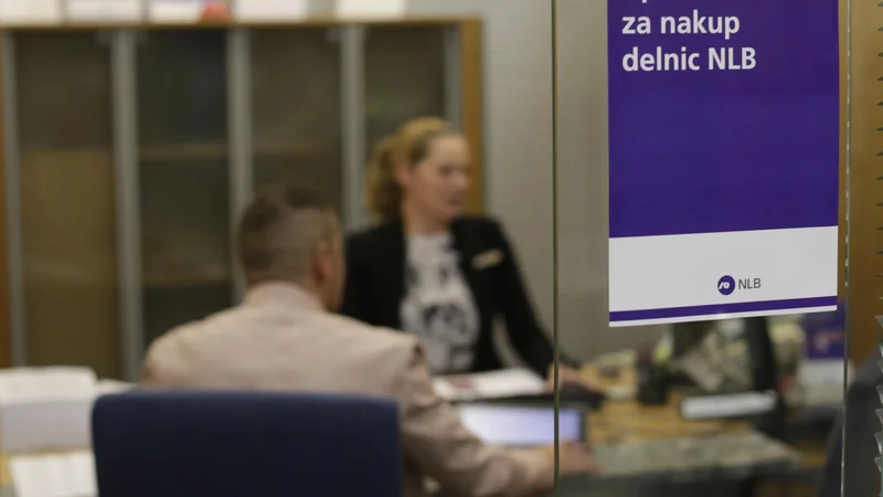 Lovljenje zadnje ure za vplačilo delnic NLB ni priporočljivo. Zamuda pomeni, da bo naslednja priložnost za nakup, ko bodo delnice na borzi. Foto Voranc Vogel