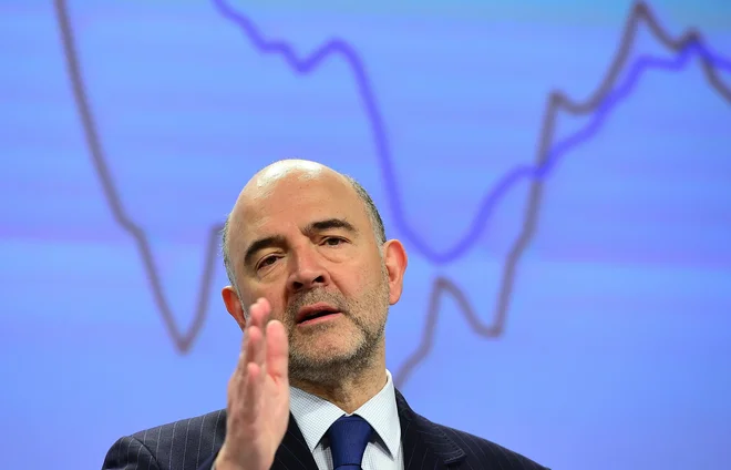 Evropski komisar za gospodarstvo Pierre Moscovici poziva k utrjevanju območja z evrom in pripravam na prihodnost, &raquo;kakršnakoli že bo&laquo;. FOTO: Emmanuel Dunand/AFP