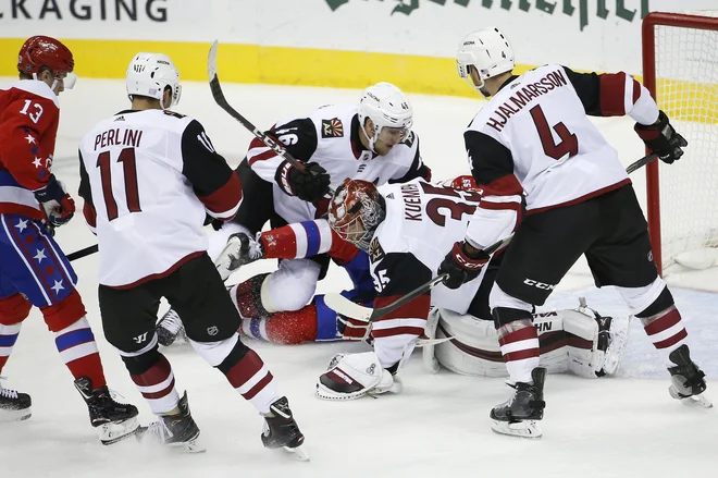 Darcy Kuemper je zbral kar 38 obramb. FOTO: Amber Searls/Reuters