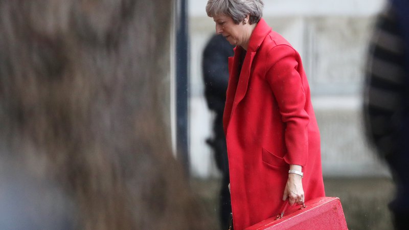 Fotografija: Britanska ministrska predsednica Theresa May je na svoj kontroverzni predlog dogovora z EU stavila ves svoj politični kapital. FOTO: Reuters