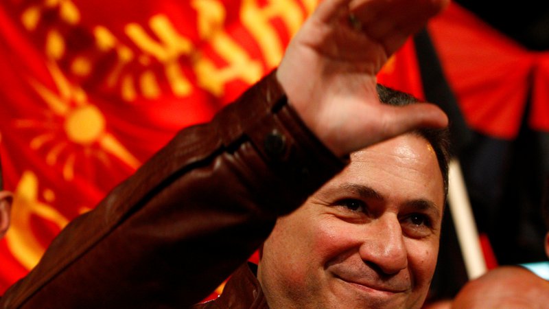 Fotografija: Predsednik Makedonije Gjorge Ivanov predstavlja zadnjo možnost Nikole Gruevskega (na fotografiji), da se izogne dve letni zaporni kazni. Foto: Ognen Teofilovski/Reuters