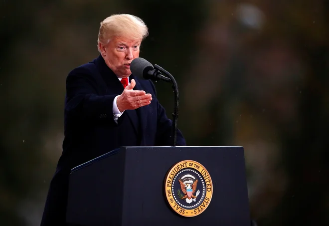 V uradu francoskega predsednika Trumpovih tvitov danes niso želeli komentirati. FOTO: Christian Hartmann Reuters
