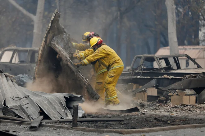 Iskanje pogrešanih. FOTO: Terray Sylvester/Reuters