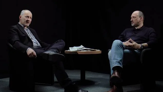 Fotografija: Ali Žerdin in Janez Markeš sta spregovorila tudi o Trilateralni komisiji. FOTO: Delo