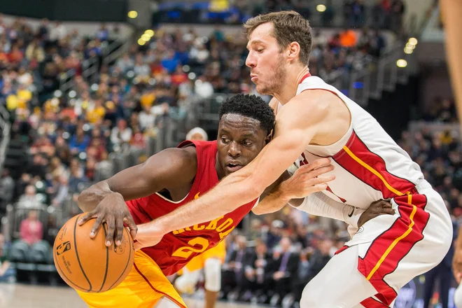Goran Dragić se je ustavil pri osmih točkah. FOTO: Trevor Ruszkowski/Reuters