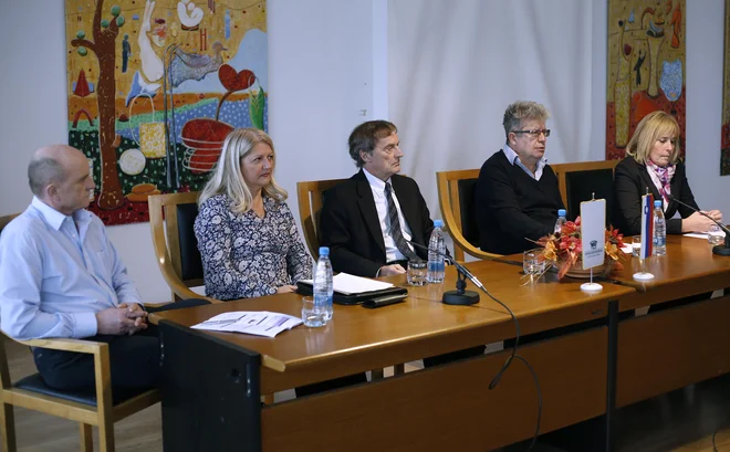 Tiskovna konferenca pred I.konferenco računovodij, revizorjev in davčnih svetovalcev 21.novembra 2018 [konference,računovodje,revizorji,davčni svetovalci] Foto Bla Samec/delo