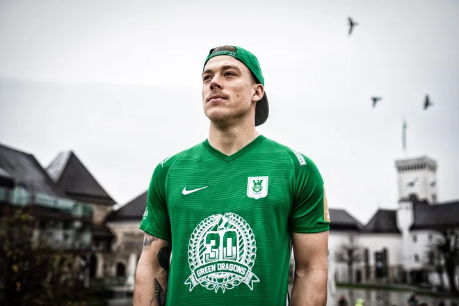 Tudi največjemu "zmaju" med nogometaši Nejcu Vidmarju se obeta, da bo branil v petek proti Muri. FOTO: NK Olimpija/SPS