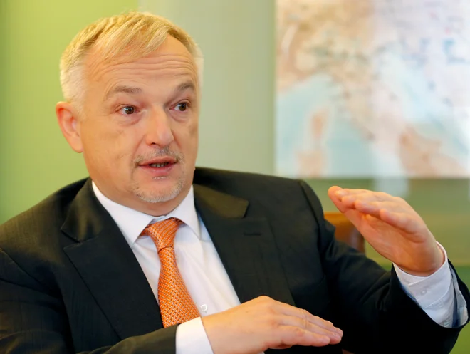 Hrvaška obtožuje Zsolta Hernádija, da si je s podkupnino, ki jo je dal bivšemu premieru Ivu Sanaderju, »kupil« pravico do upravljanja v družbi Ina. FOTO: Reuters