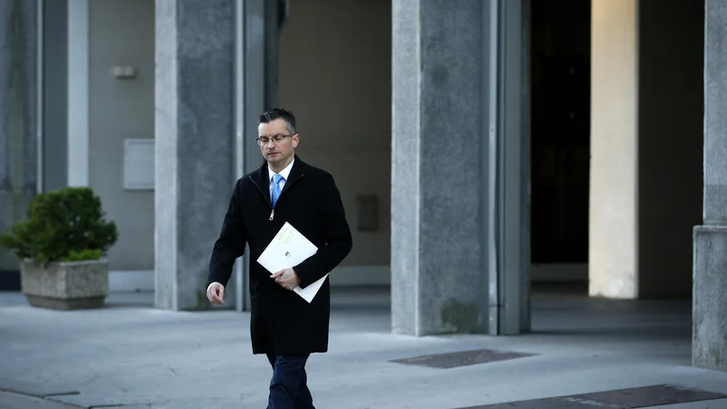 Fotografija: Več dela kot z opozicijo ima premier z vsemi partnericami. FOTO: Matej Družnik/Delo