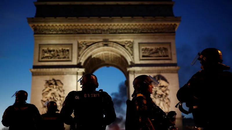 Fotografija: Policija je pregnala protestnike s pariških ulic. FOTO: Reuters