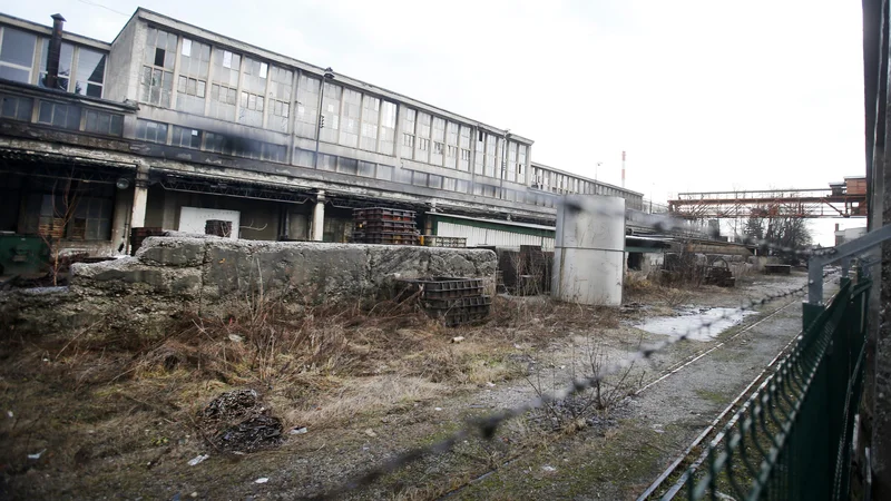 Fotografija: Območje Litostroj jekla. Foto Blaž Samec/Delo
