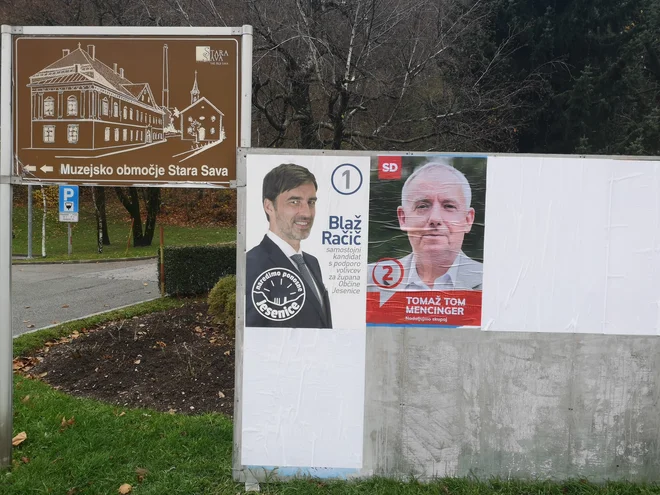 Volilna plakata na Jesenicah. FOTO: Neda Došenović