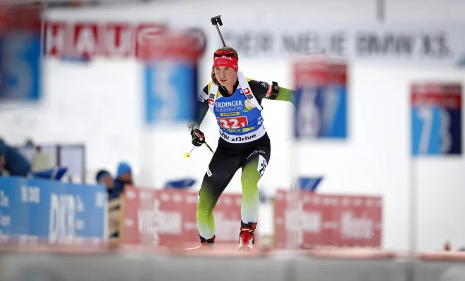 Urška Poje je svoj del naloge opravila skladno s pričakovanji. FOTO: Matej Družnik/Delo