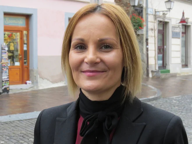 &raquo;Največ napora bo potrebnega, da se poenotimo glede ključnih projektov, nato pa bo delo bistveno lažje. V koaliciji si želim vseh 29 svetnikov,&laquo; je dejala Gajškova. FOTO: Franc Milošič
