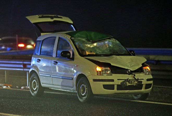 Nesreča se je zgodila v Spodnjem Dobrenju. FOTO: Tadej Regent/Delo