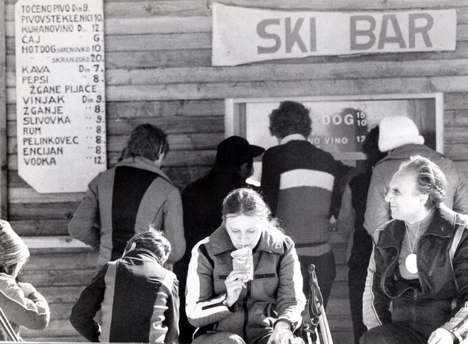 Ski bari so bili vselej zvesti spremljevalci smučarjev. Foto Janez Pukšič