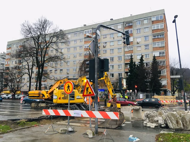 Dela na Celovški cesti FOTO: Jože Suhadolnik&nbsp;