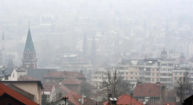 V torek je bilo Sarajevo celo najbolj onesnaženo mesto na svetu. FOTO: Reuters FOTO: AFP