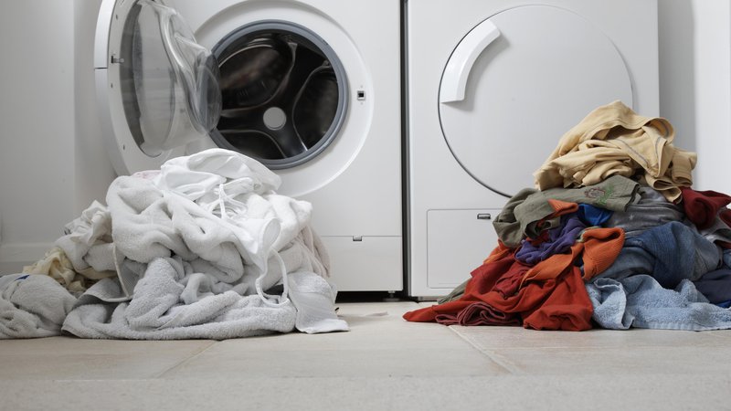 Fotografija: Za štiričlansko družino pralni stroj pere najmanj štirikrat na teden Foto Guliver/thinkstock Getty Images