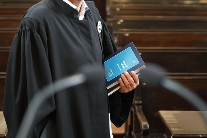 Bo ministrica za pravosodje nehala vztrajati pri rešitvah, ki razburjajo strokovno javnost in vračajo Slovenijo v čase policijske države? Foto Leon Vidic