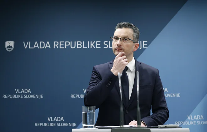 SDS, NSi in SNS danes ne bodo vložile napovedanega predloga za ustavno obtožbo zoper predsednika vlade Marjana Šarca. FOTO: Blaž Samec/Delo