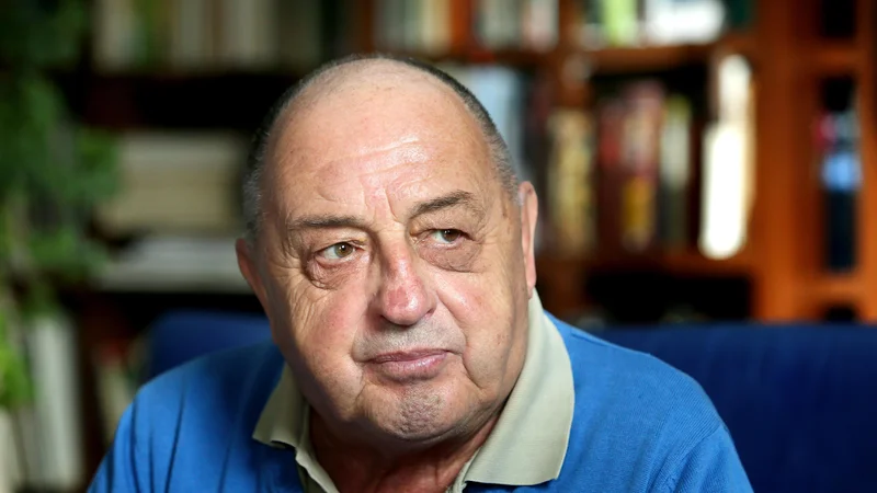 Fotografija: Dr. Boris Kuhar se je kot etnolog sukvarjal s študijem neevropskih kultur pa tudi s spreminjanjem slovenske vaške kulture, šeg in prehrane. FOTO: Jože Suhadolnik/Delo