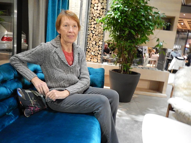 Leto in pol se je Anda Perdan pripravljala na novo poglavje življenja; če se ne bi, bi bila upokojitev veliko večji šok. FOTO: Mojca Boštele/Delo